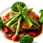 Yao Chou Ba - 鶏モモ肉のグリル季節の野菜添え