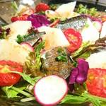 Fuji Budoushu Ten - 秋刀魚と幸水梨、セミドライトマトのサラダ