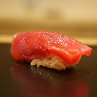 鮨 竜介 - 鮪漬け