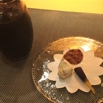 saveur - カフェとお茶菓子