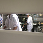 恵比寿 箸庵 - 次々に作られる一品料理