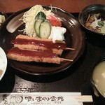 Ishoku Yakuimakuri Kaikan - りゅうきゅう串カツ定食 \870