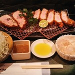 とんかつ マンジェ - 日向あじ豚＆特上ヘレカツ＋セット