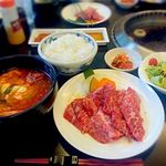 凱旋門 - 焼肉定食（カルビ150ｇ）1.800円]※カルビスープに変更＋580円