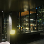 ザ・カフェ by アマン - ワイン・セラーが見えます