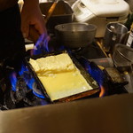 なな治 - 出汁巻作成中。めっちゃ火力強いんですけど(^_^;)