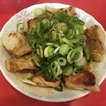 大栄ラーメン - ホルモン