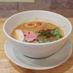麺家 獅子丸 - 伊勢海老らぁめん + 味付玉子☆
