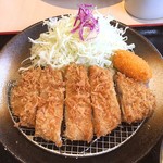 Matsuno ya - ロースかつ定食、カニコロ付