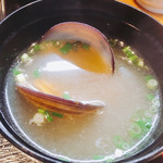 味処 佐とう - ハマグリの味噌汁