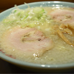 田中屋 - 中華そば・背脂（こってり）。麺固め。