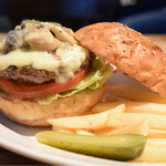 GRILL BURGER CLUB SASA - 