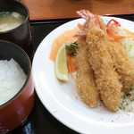 まんじゅどーむ - エビフライランチ1000円