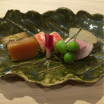 味ひろ - [先付け] からすみ、銀杏、海老、鴨ロース、フォアグラの赤酒煮