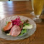 Itaria Ryouri Rokare - サラダとビール