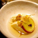 Maru - 本日のお通し。さつま芋とジャガイモとお豆腐