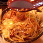 武士道 - 黒醤油ラーメン【６８０円】・野菜大盛り【２００円】