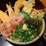 大地のうどん - 野菜天ぶっかけ（冷）大盛　730円