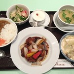 新世界菜館 - 黒酢酢豚定食