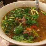 タイ食堂 バーン・メイ - トムセープ