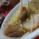 ラーメン二郎 - 小ブタ　\750　アブラカラメ