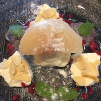 レストラン団欒 - デザートには桃のコンポートとアイス