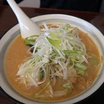 華龍 白石亭 - 味噌拉麺　850円　
      (みそラーメン)
      
      2016.09