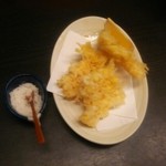 手打ち蕎麦處あらき - とうもろこしの天ぷら