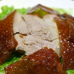 Empire City Roasted Duck  - 皮の下に、肉も