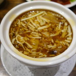 Empire City Roasted Duck  - 鴨肉、干し貝柱のスープ