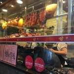 Kam's Roast Goose - 厨房