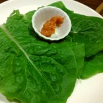 焼肉 多牛 - チシャ