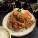 かつ膳 - 夜は定食でない唐揚げ
      650円