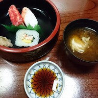 札幌かに本家 名古屋駅前店 - 蟹大膳の本タラバかに寿司　かに味噌汁付き