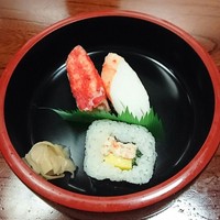 札幌かに本家 名古屋駅前店 - 本タラバかに寿司アップ