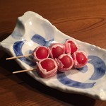 唐揚げダイニング 天 - ミニトマトと茶美豚串