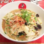 Tiinun Kinshicho Ten - バンコクたんめん(950円)