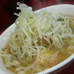 ラーメン二郎 - ラーメン少な目(豚1)650円 ニンニク ヤサイ少な目
