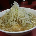 ラーメン二郎 - ラーメン少な目(豚1)650円 ニンニク ヤサイ少な目