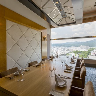 絶景個室確約 乾杯酒付 個室料込み 兵庫素材のスペインバスク料理コース レストラン グリルテーブル ウィズスカイバー ハーバーランド ダイニングバー 食べログ