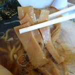 春木屋 - 中華そば￥700のメンマ（H27.11.13撮影）