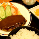 お食事処ほんだ - 料理写真:ハンバーグ定食