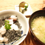 來経 - 水蛸と烏賊墨の土鍋炊き込みご飯　丸茄子の白味噌仕立て　水茄子と胡瓜