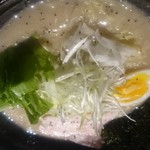 VORACE早川 - 料理写真:極濃厚鶏白湯ラーメン(ランチタイムのみ)