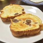 粉とクリーム - 栗の季節がやってきた！  季節限定、マロンの切り株。自宅にてちょっと焼いて