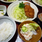 とんかつ燕楽 - ロース定食の全貌（2010/10再訪）