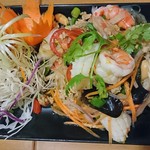 プロォーイ タイ料理 - 海鮮春雨サラダ
