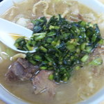 自家製太麺 ドカ盛 マッチョ - 『夜』ラーメン中盛の全増し＋ニラ【７５０円】