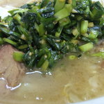 自家製太麺 ドカ盛 マッチョ - 『夜』ラーメン中盛の全増し＋ニラ【７５０円】