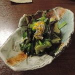 手繰りや 玄治 - 緑の温野菜おつまみサラダ
      